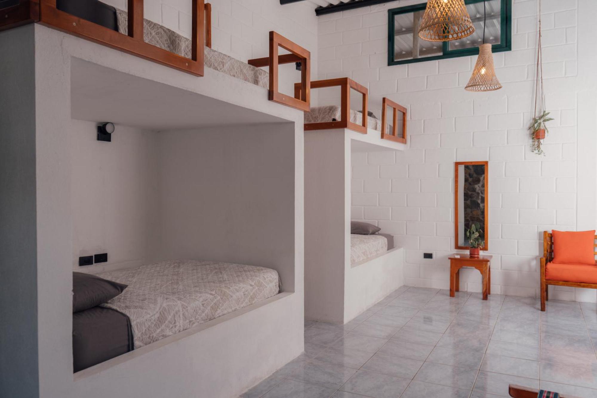 Hostal Pimampiro Puerto Baquerizo Moreno Bagian luar foto